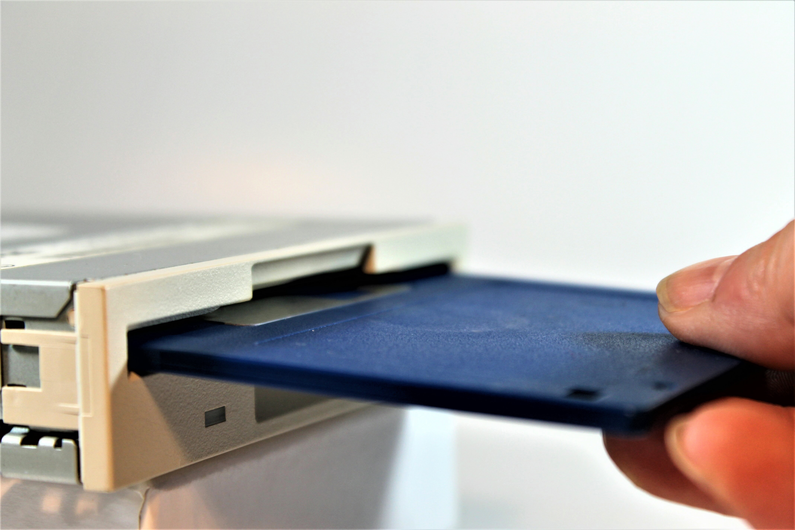 guvo59 diskette 4612002.webp